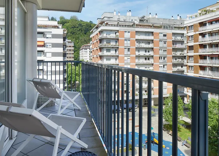 Baihaus By Feelfreerentals 公寓